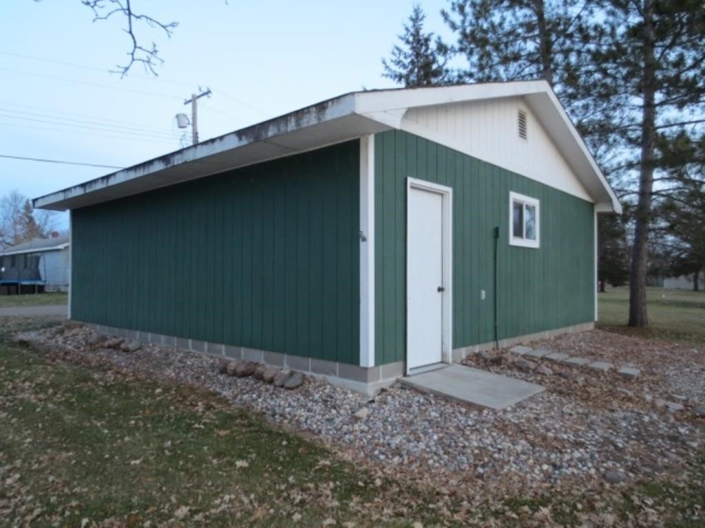 Online Only Real Estate Auction, Karlstad, MN