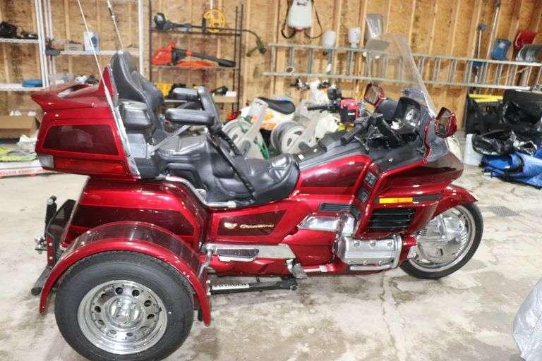 Paul Smith, Spicer MN, Online Only Auction