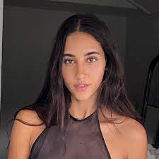 Izzy Green: A Complete Guide