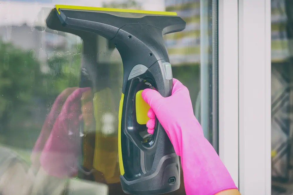 Best Window Cleaning Tools For High Windows Top Tips