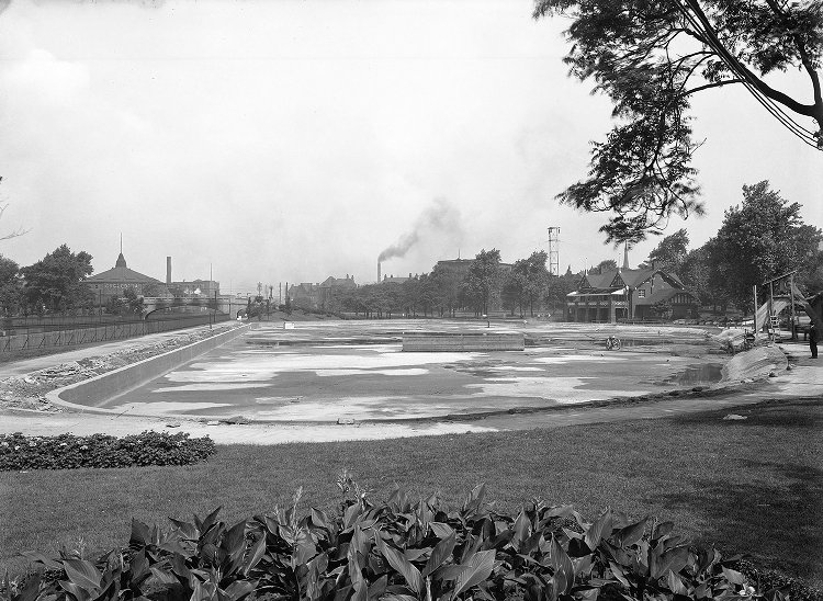 From the Archive Lake Elizabeth, West Park Allegheny West