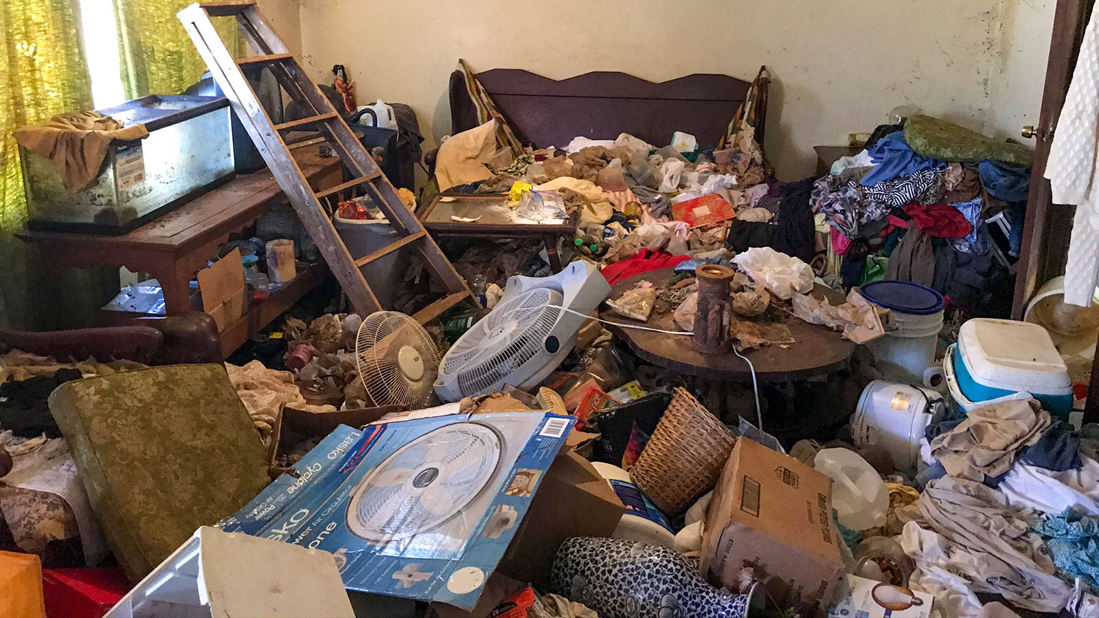Dealing with and Cleaning Up Hoarding Allen Keith