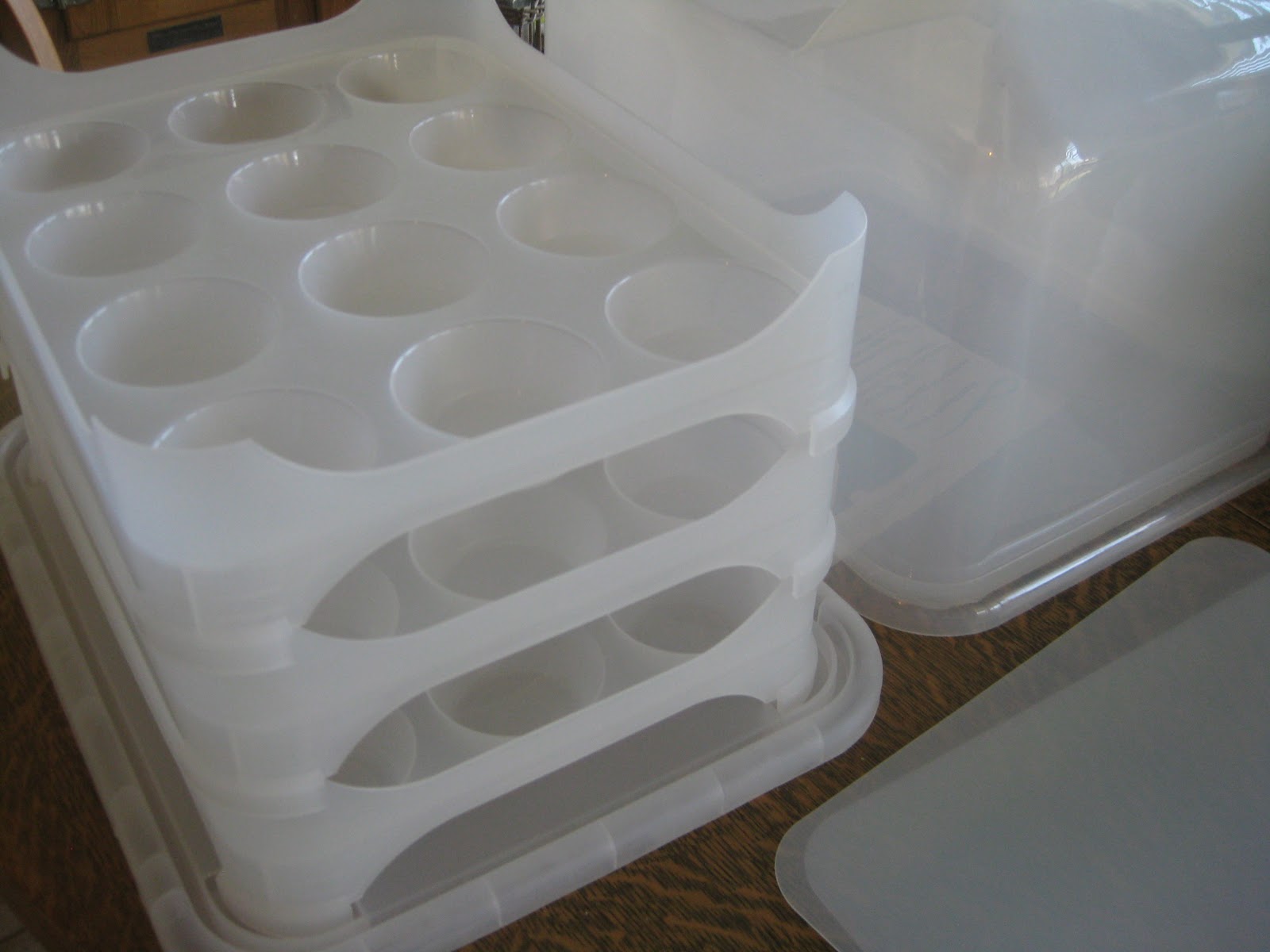 Cupcake Transport Containers. Top Shelf Elements Cupcake Carrier