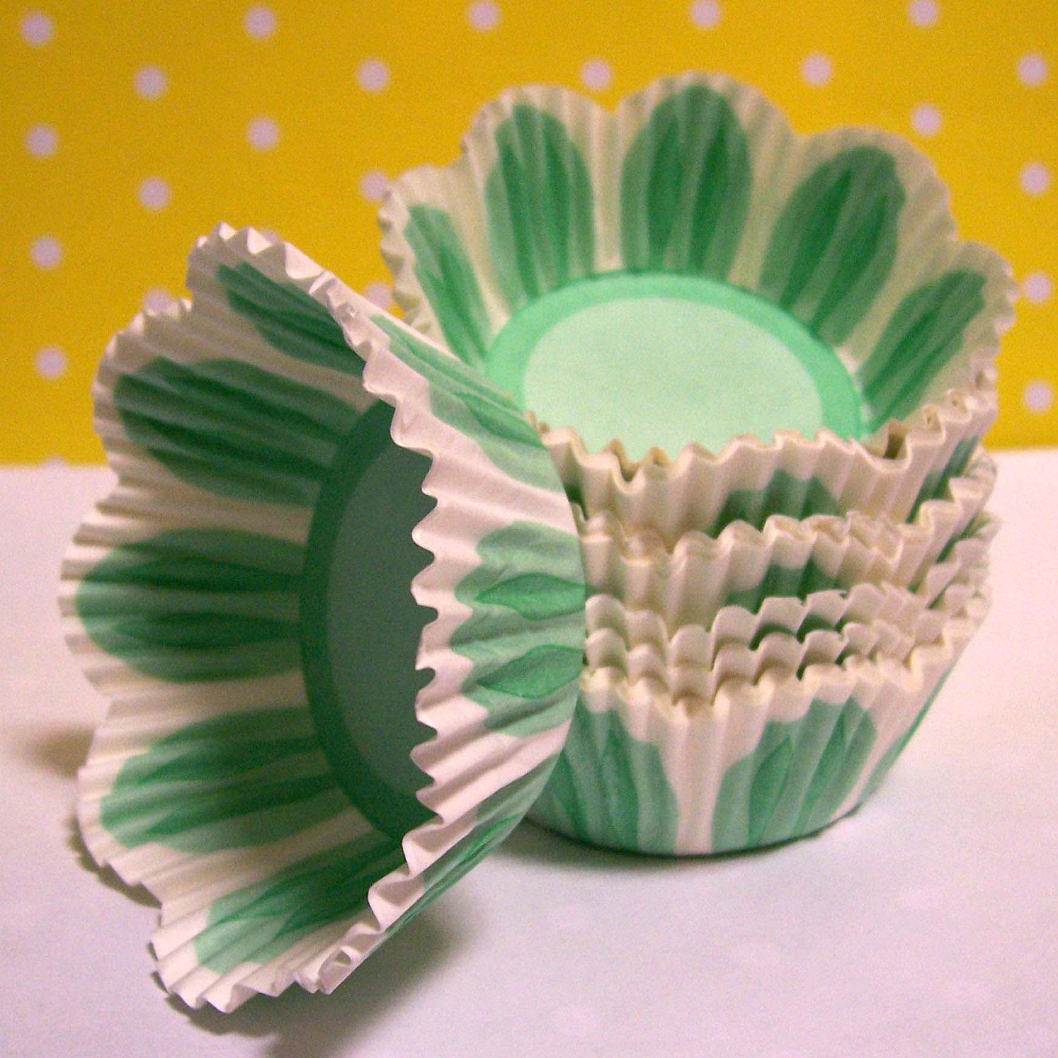 Pastel Cupcake Liners. Barry's Home Aurora Cupcake Liners Standard Size