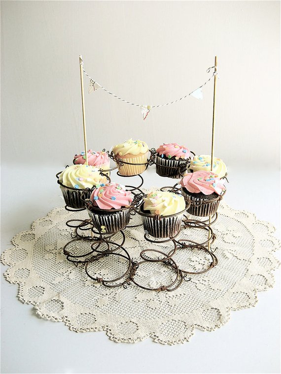 Metal Cupcake Holder. Home Basics 23 Cupcake or Muffin Centerpiece