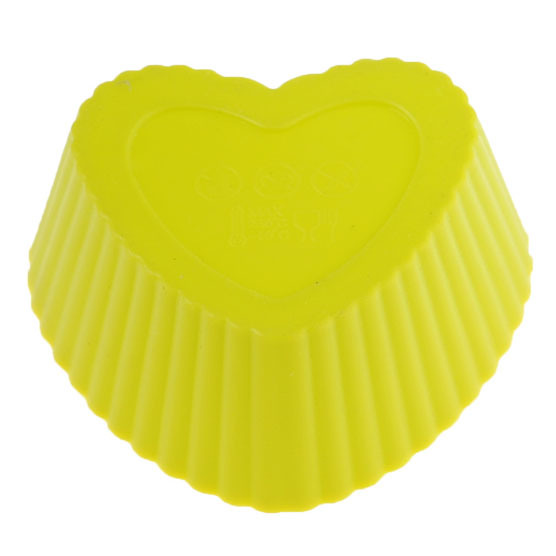 Rubber Cake Pans. Nordic Ware Platinum Collection