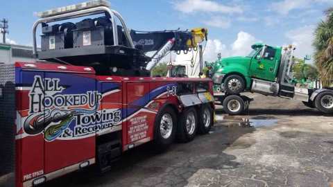 Heavy Truck Towing East FL & I-95 | Big Truck Towing Jupiter, Stuart