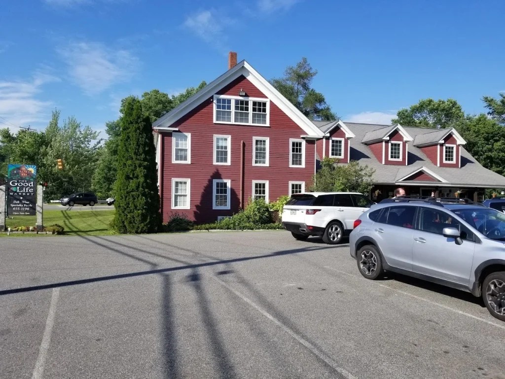 Top 10 Grocery stores in Maine