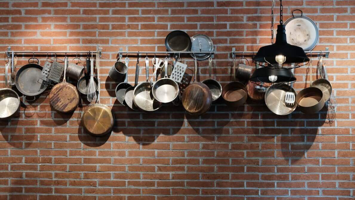 How to Pack Pots and Pans and Prepare Your Kitchen for Moving in Los