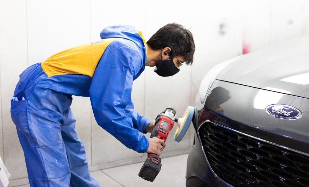 Calgary Bumper Repair l All Makes Collision Centre