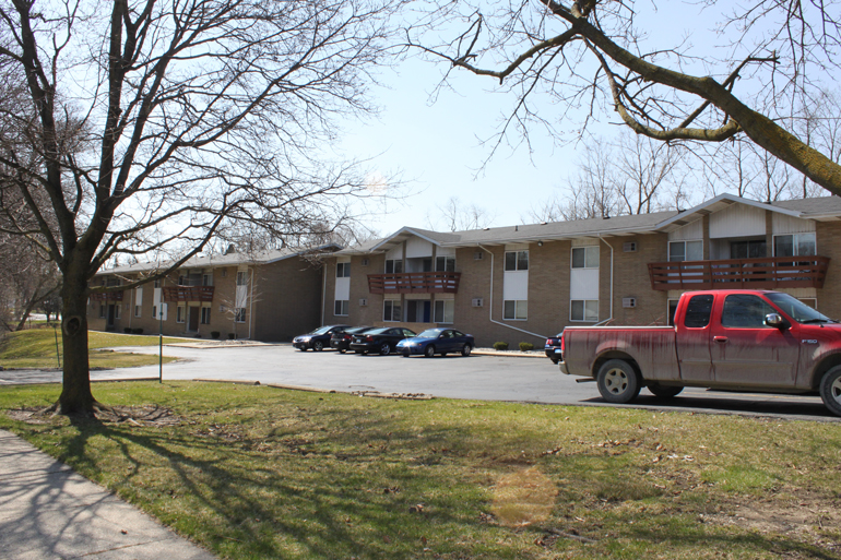 Ann Arbor OffCampus Apartments for Rent near University of Michigan