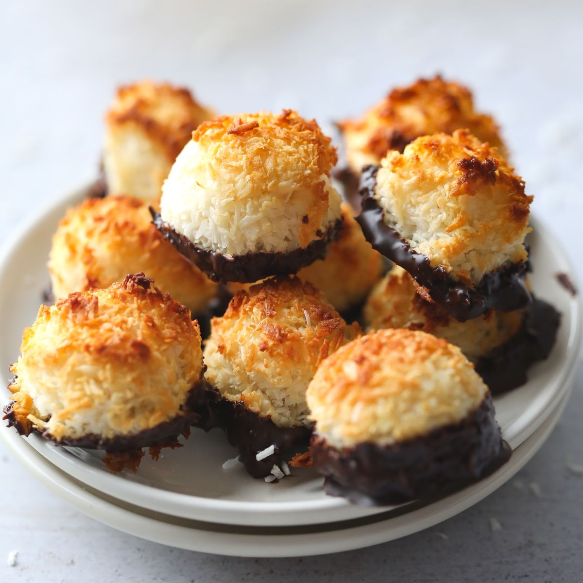 Coconut Macaroons (4 Ingredients) All Nutritious