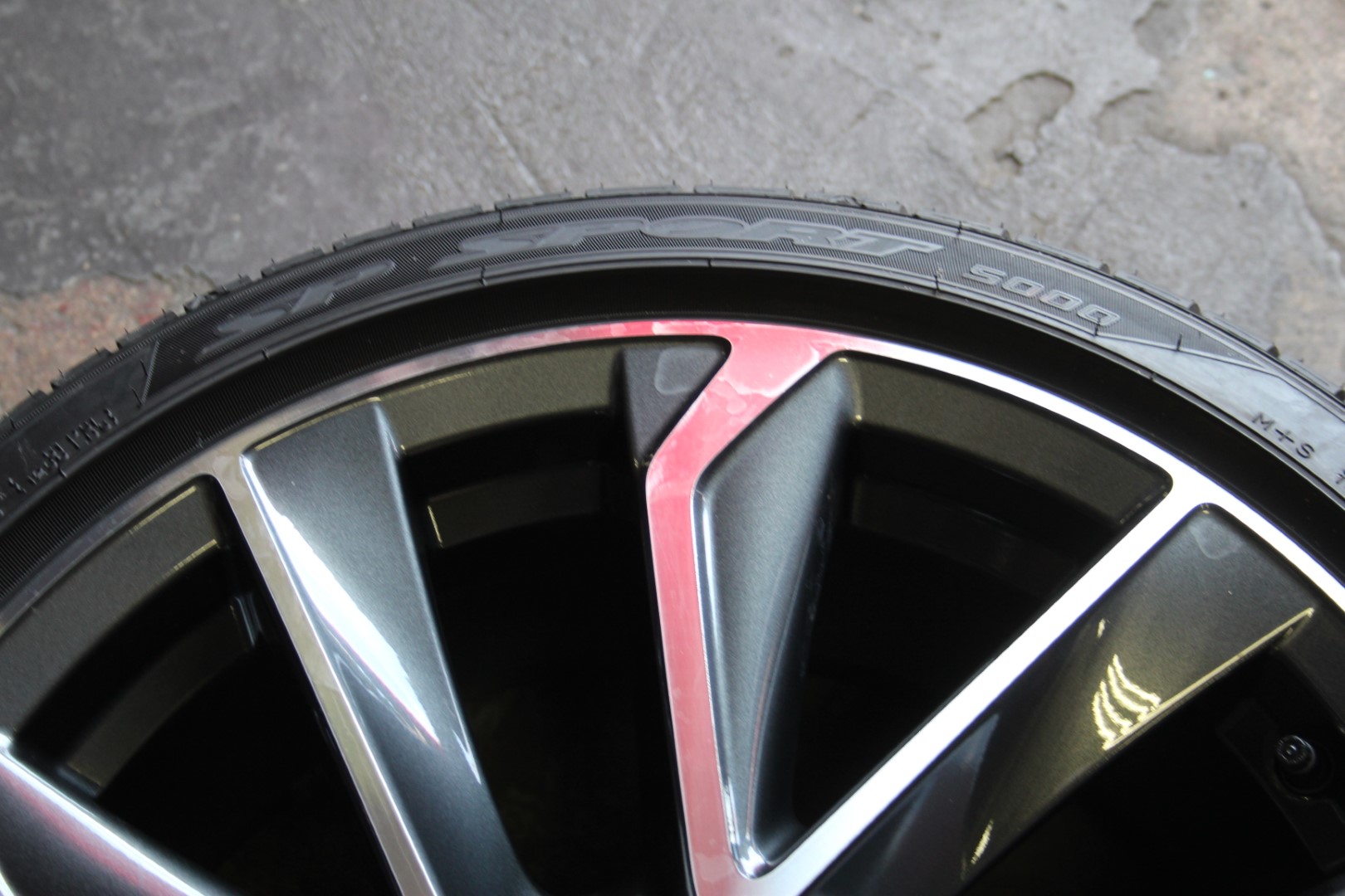 Set of Four Toyota Corolla 2019 18" OEM 225/40/18 Rims Wheels Tires 75236 1219