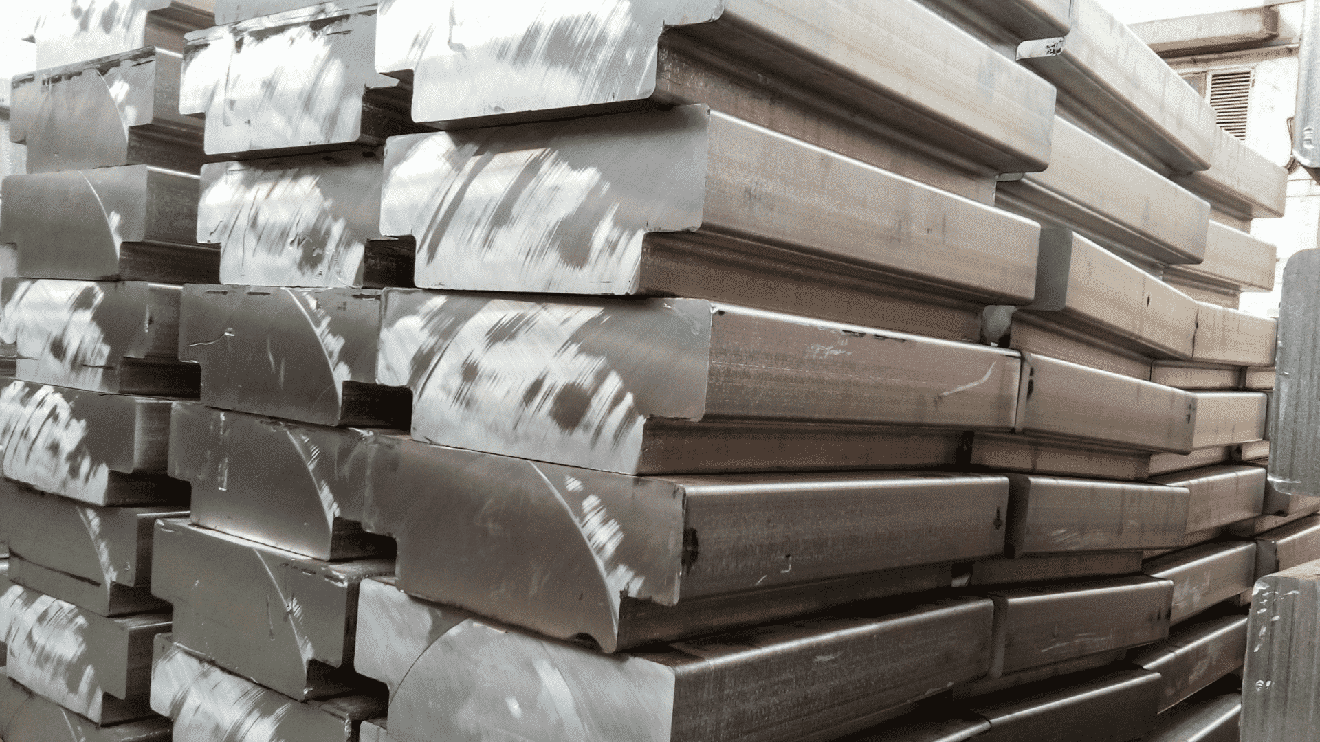 Why Is Aluminum Better Than Other Materials Alloy Thailand