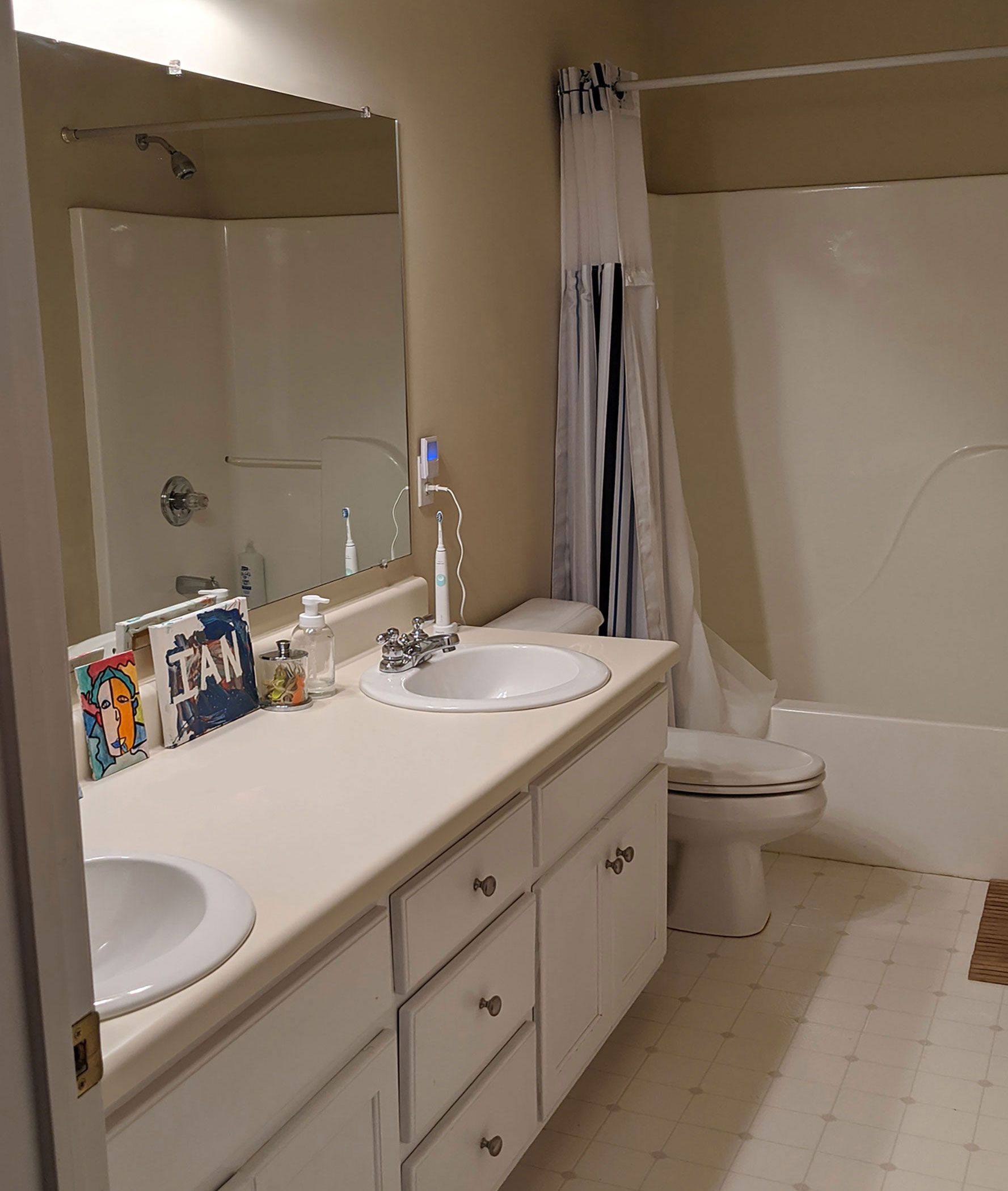 Robinson Woods bathrooms Alloy