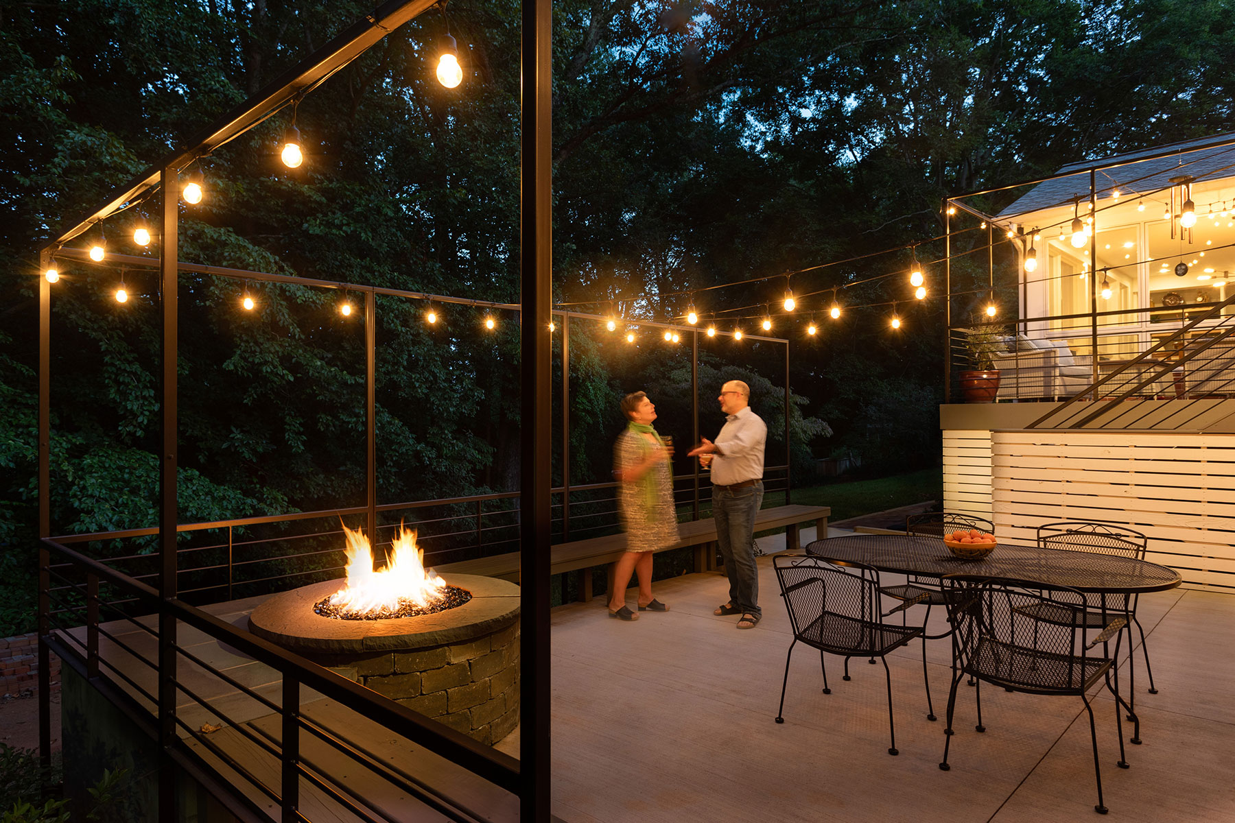 Hillwood Place Patio Alloy