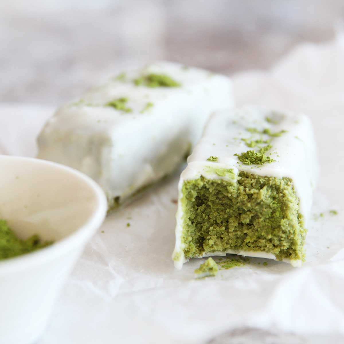 Homemade Applesauce & Matcha Protein Bar Recipe (NutFree, PlantBased