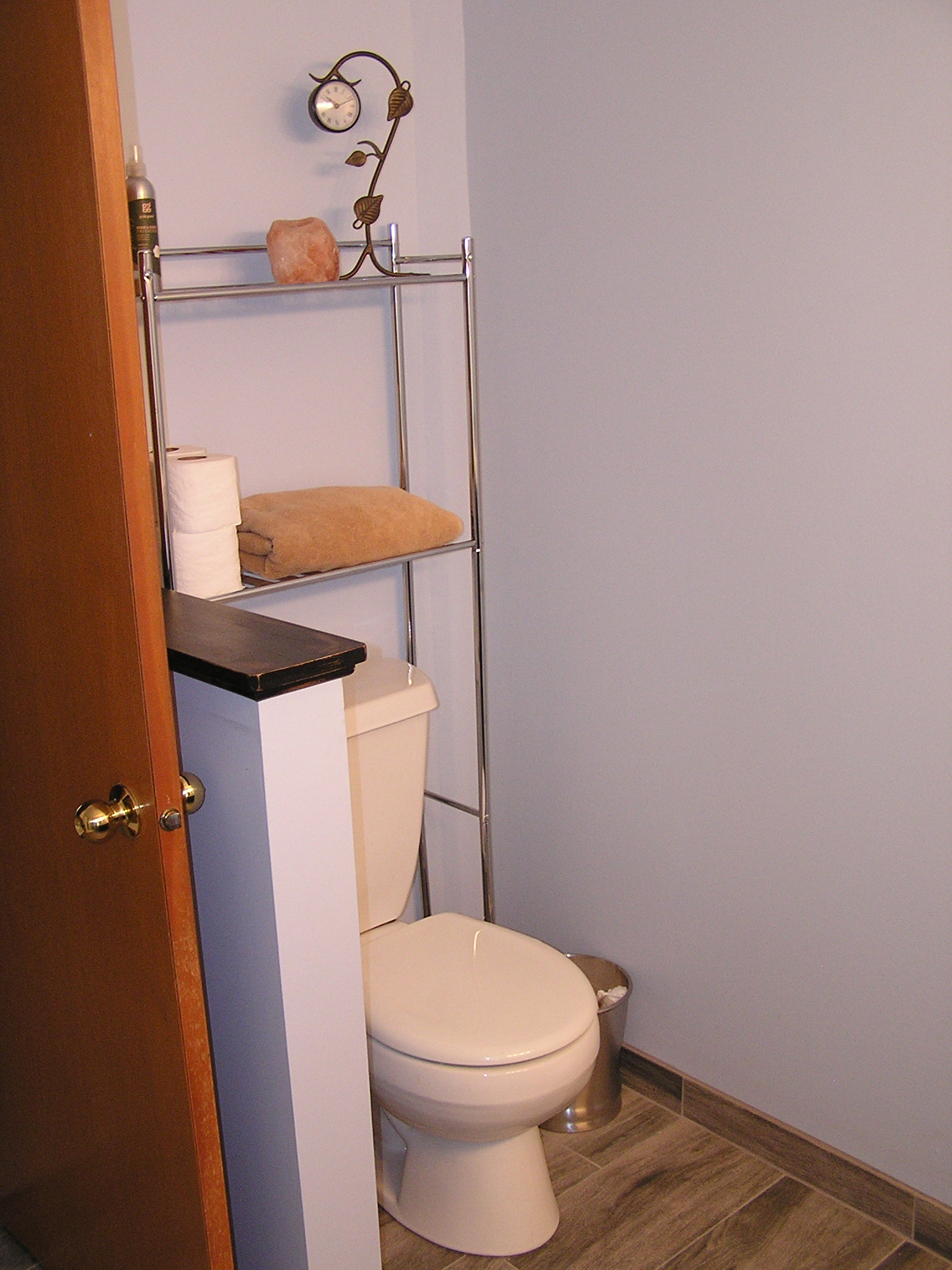 Toilet alcove Allrounder Remodeling Inc.