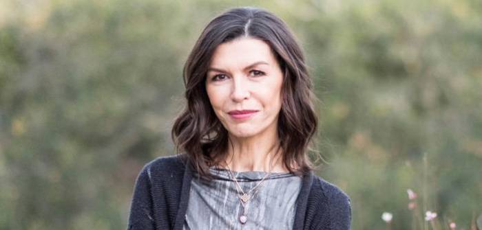 All My Children Star Finola Hughes's Married Life! Know About Her ...