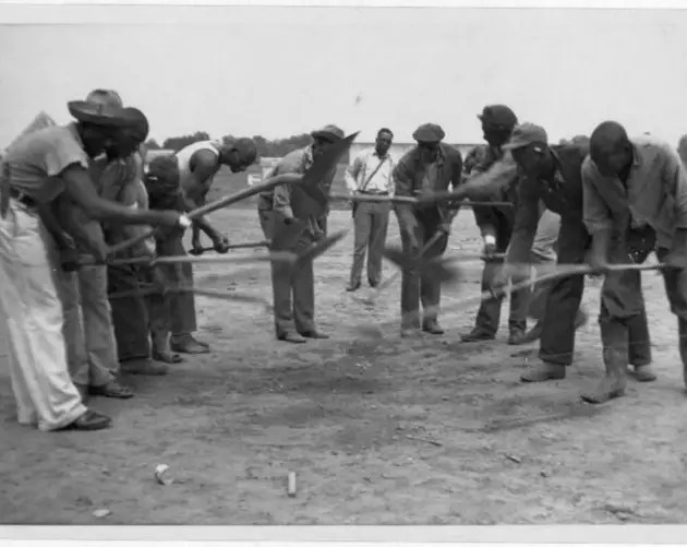 Prisoners Sing Rock Island Line
