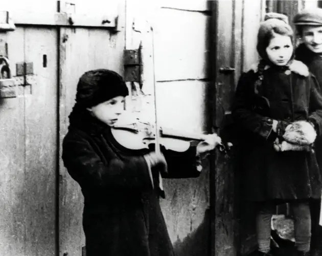 Warsaw Ghetto Busker