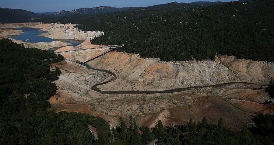 Lake Oroville Water Level Shocking Before And After Photos