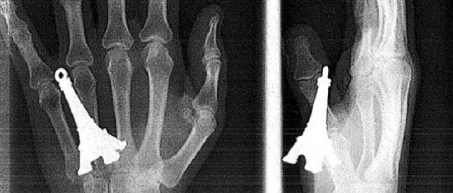 Eiffel Tower Keychain