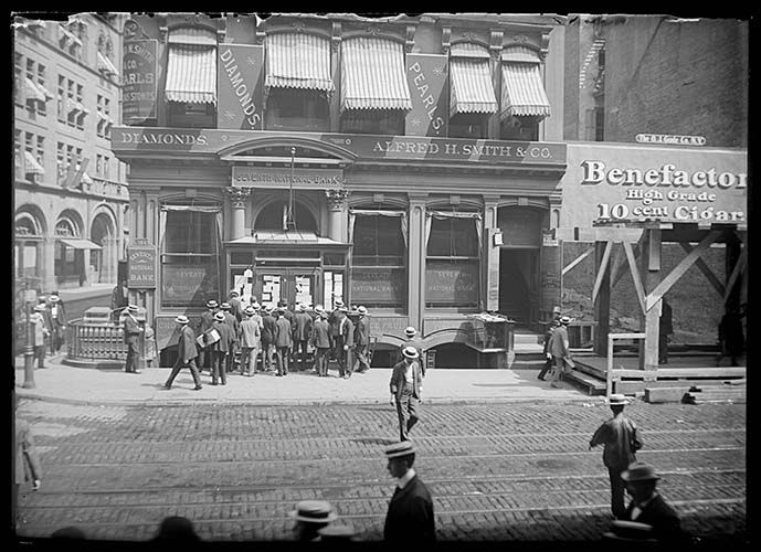 Crowd Reading Notices On The Closed Doors Of The Seventh National Bank Building, June 27, 190