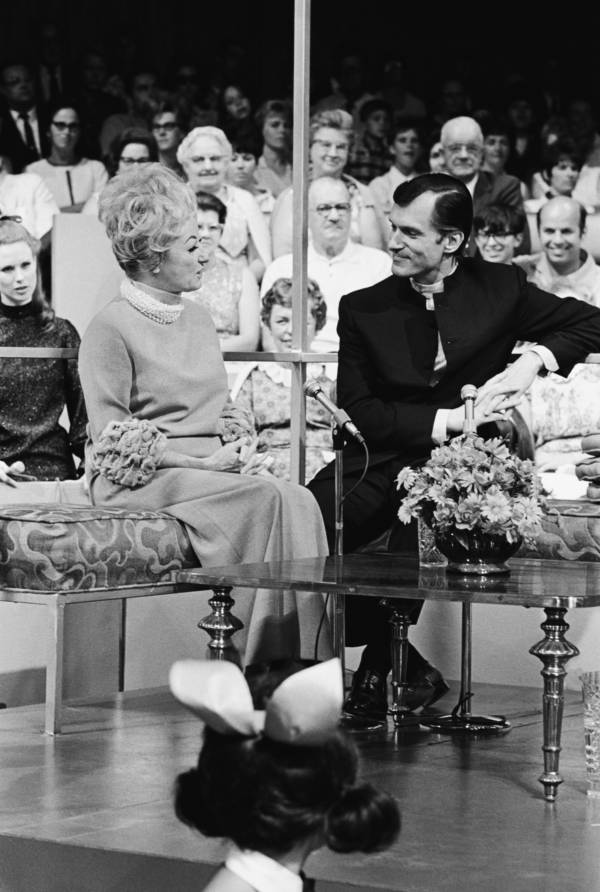 Phyllis Diller With Hefner