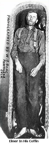 Elmer McCurdy in a coffin