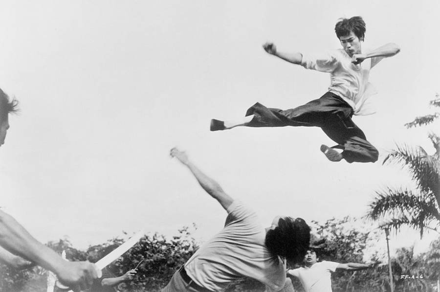 28 Incredible Bruce Lee Photos That Show His Life And Career