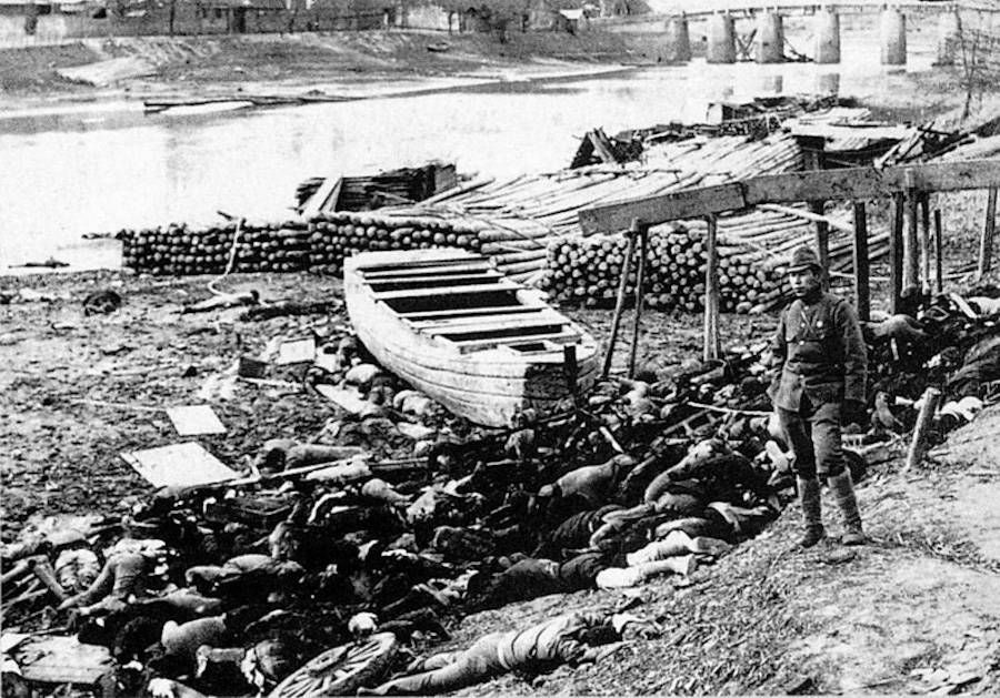 Bodies stacked during the Nanking Massacre