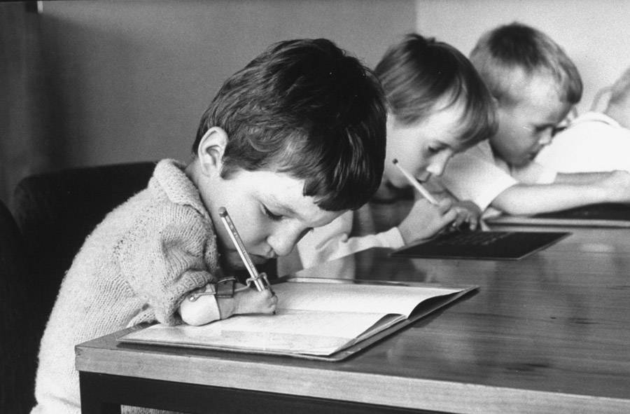 Thalidomide Children At School