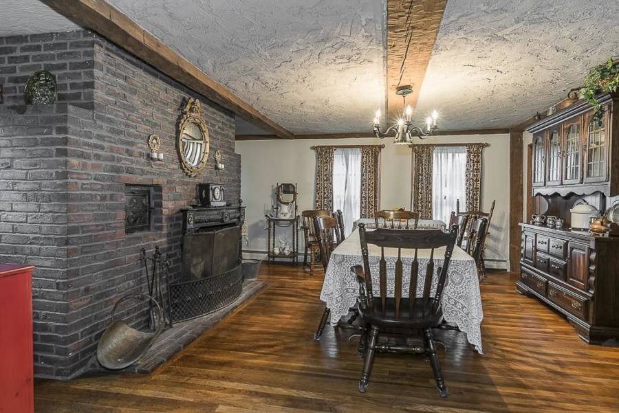 John Proctor's Home From Salem Witch Trials Era Now For Sale