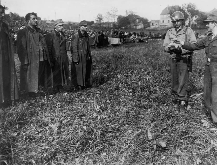 Captured Ss Troopers
