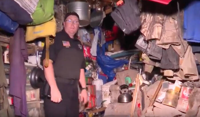 Deputy Matt Kecker In Button&rsquo;s Bunker