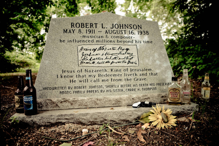 Robert Johnson&rsquo;s Grave
