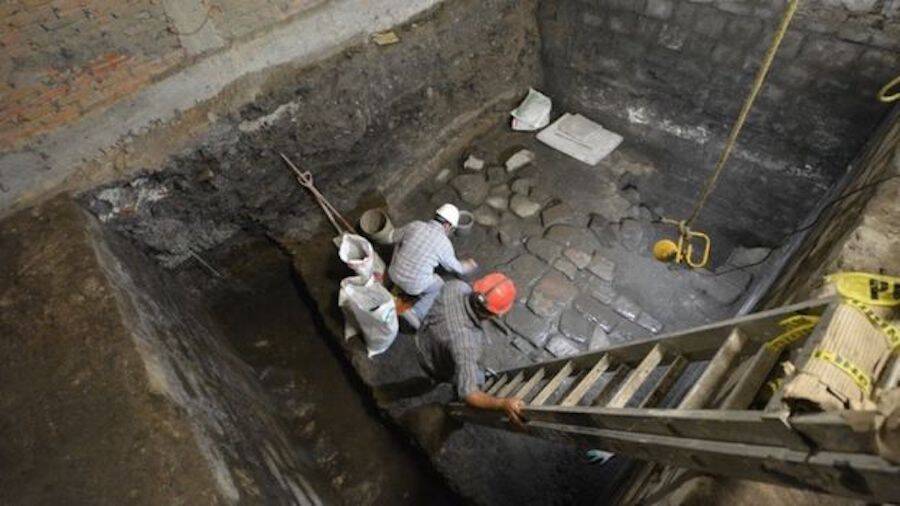 Experts Excavating Aztec Palace