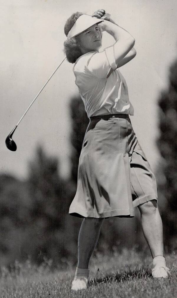Babe Didrikson Zaharias Golfing