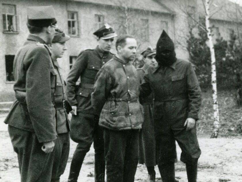 Execution Of Rudolf Hoss