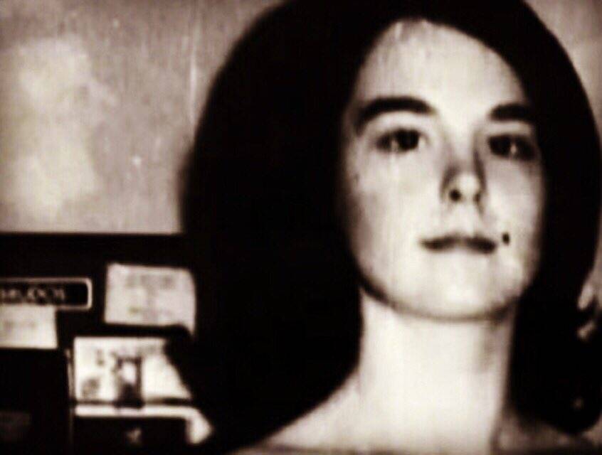 23 Eerie Photos That Serial Killers Took Of Their Victims