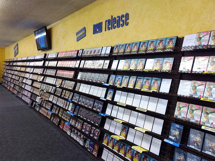 23 Vintage Blockbuster Photos From The Heyday Of Video Rentals