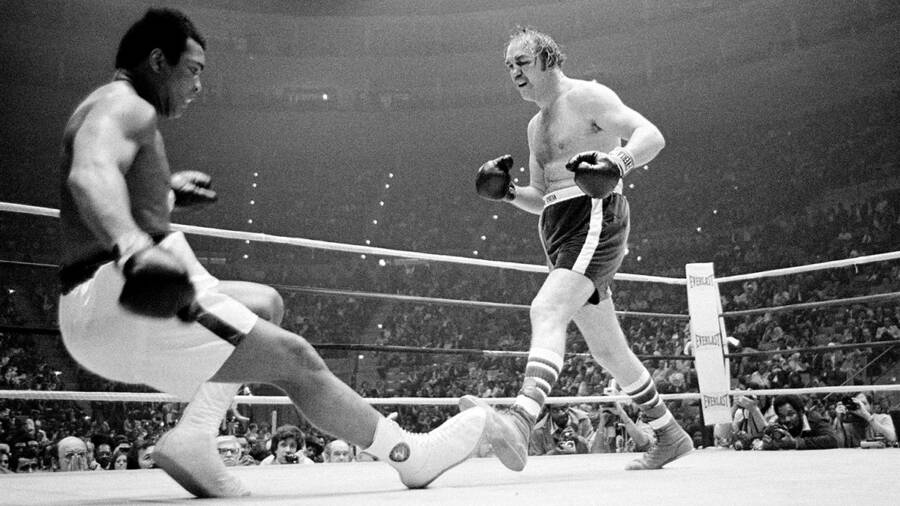 Chuck Wepner Drops Muhammad Ali