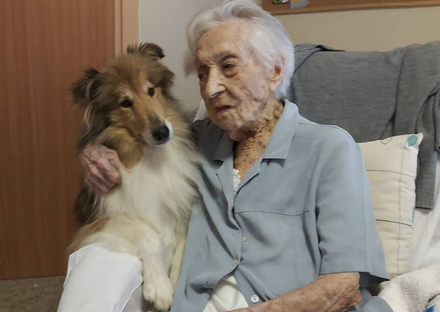 The 11 Oldest People To Ever Live — And Their Incredible Stories