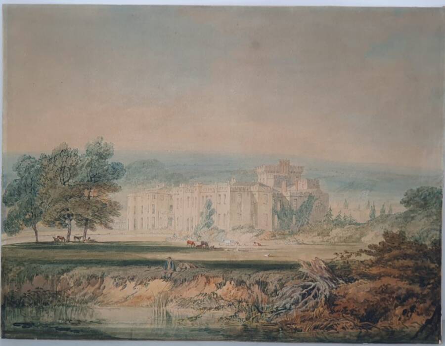 Hampton Court Castle