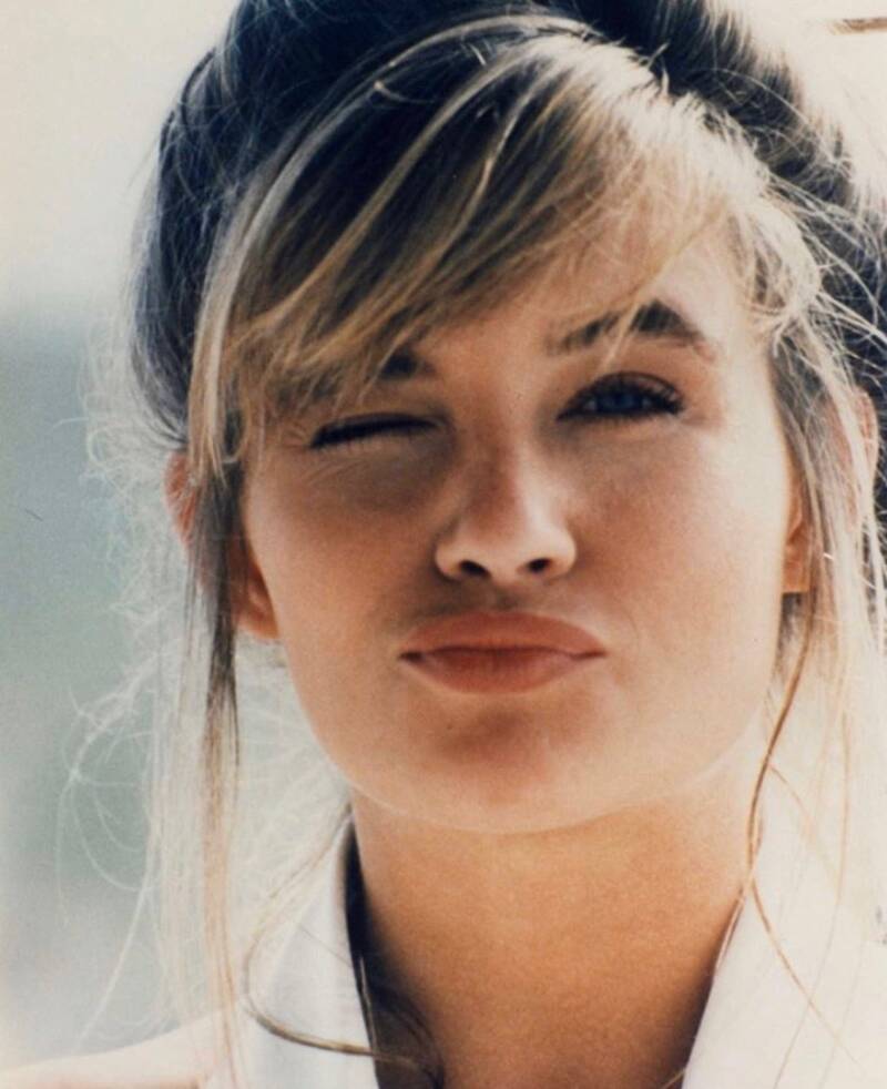 Nadine Caridi Modeling