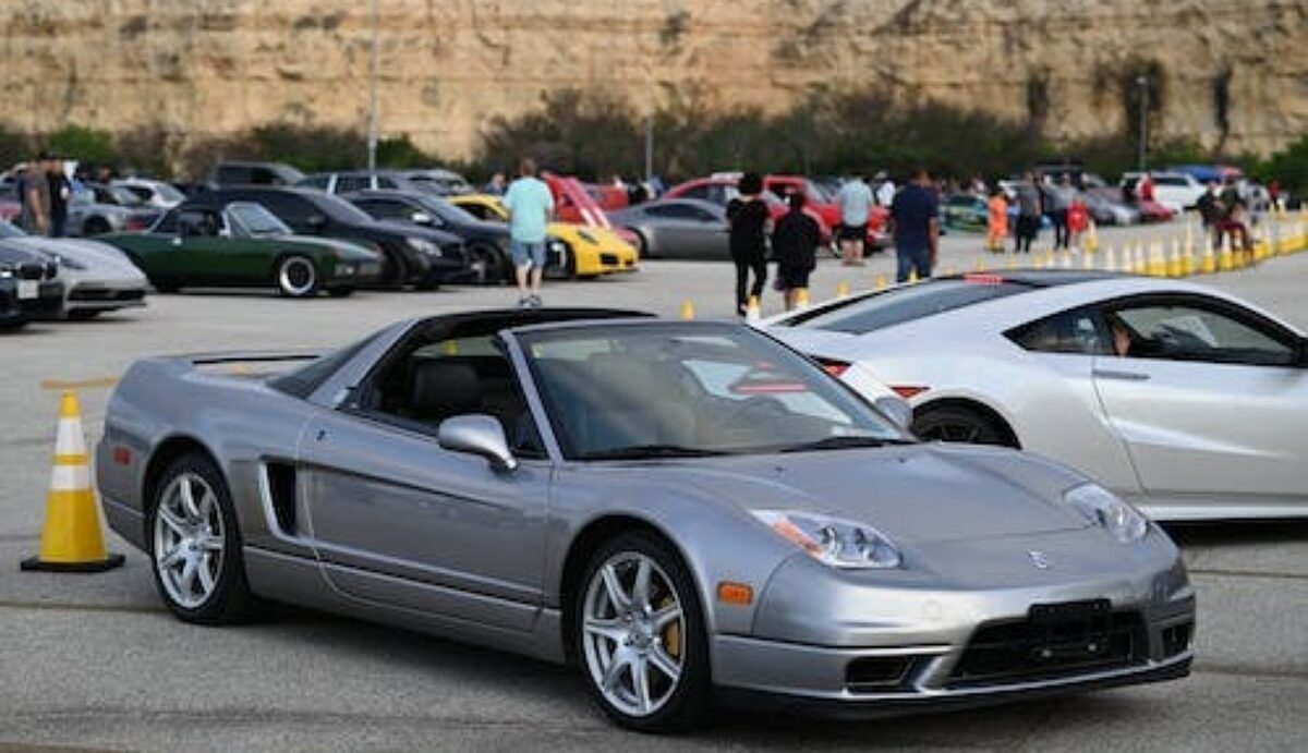 What Is The Difference Between The Names Of Roofless Cars? (Explained