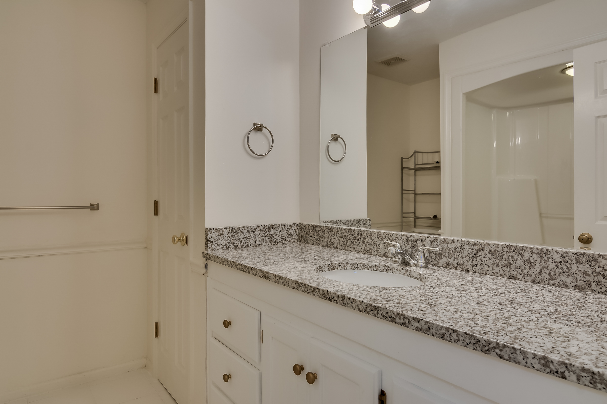 Aiken Home in Houndslake with an Open Floorplan, Remodeled Kitchen, Sun