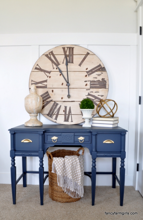 Using Navy Blue in Home Decor