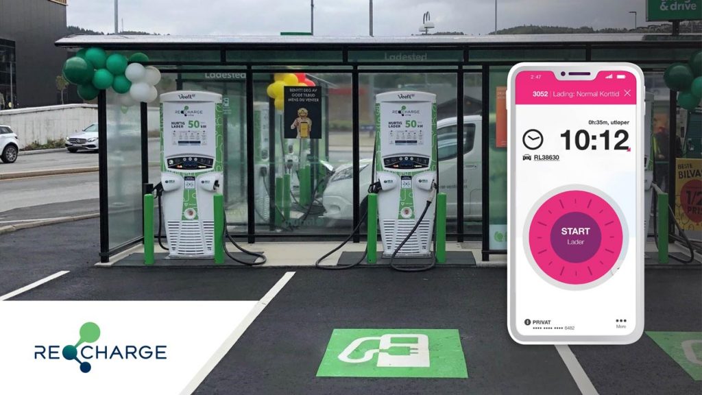 EasyPark och laddnätverket Recharge i samarbete för smidigare